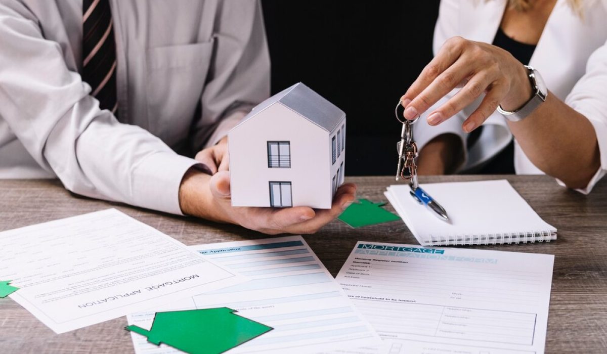 A Comprehensive Guide to Commercial Mortgages for Newcomers to Canada in 2024